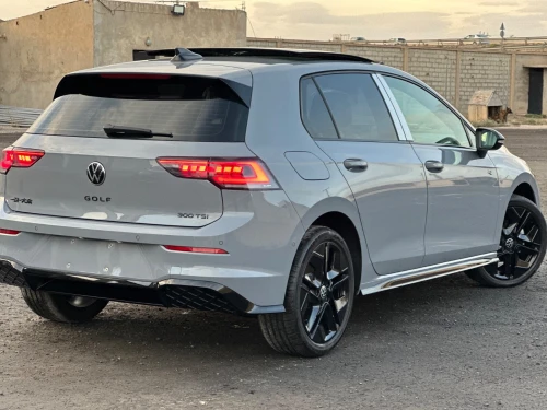 Volkswagen Golf 8 2025 R-Line
