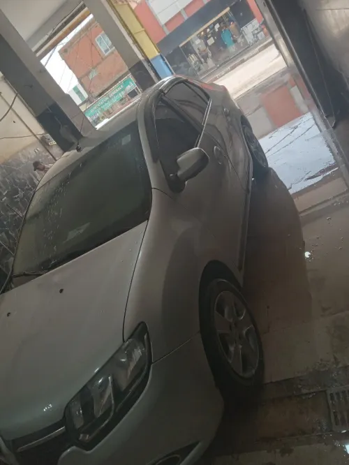 Faw V2 2016 سيارة سامبول