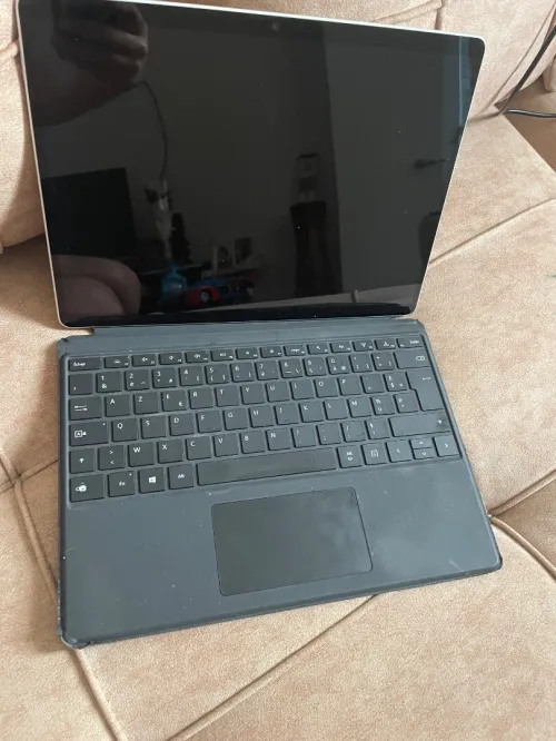 Microsoft Surface Pro 8