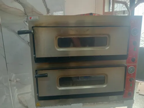 Four a pizza 