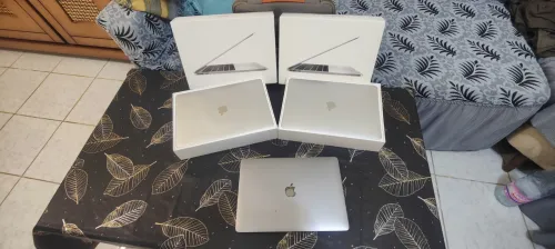 MacBook pro 13 inch