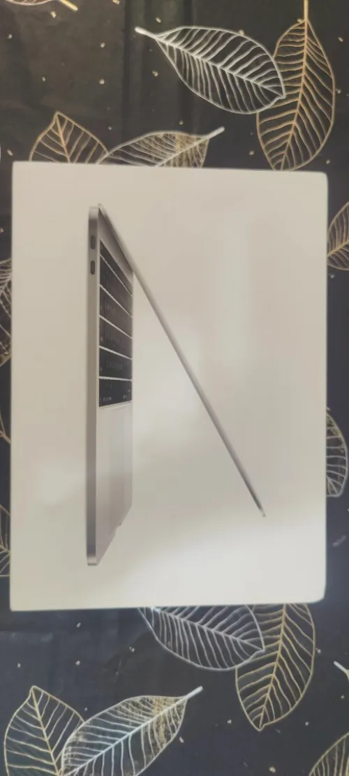 MacBook pro 13 inch