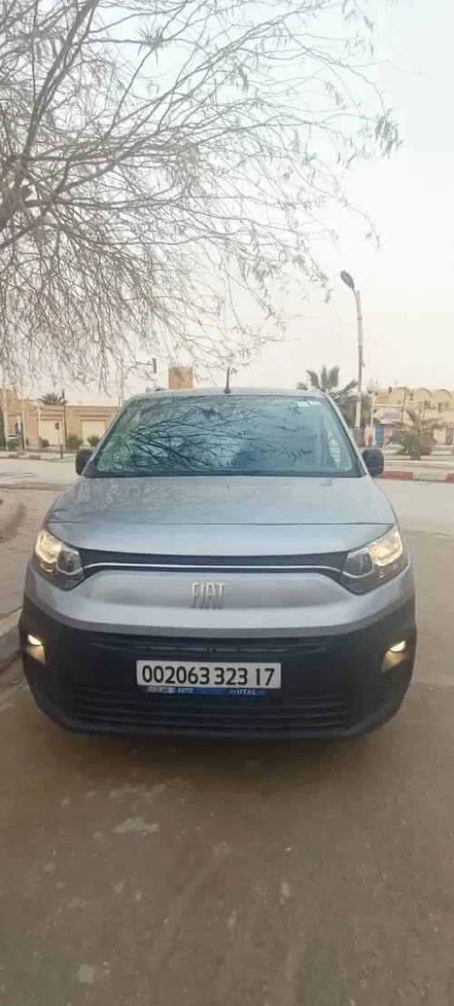 Fiat Doblo 2023 Italie