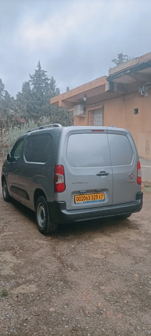 Fiat Doblo 2023 Italie