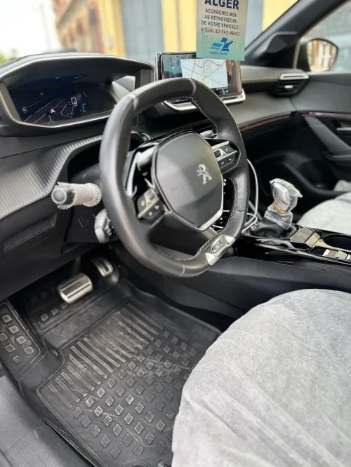 Peugeot 208 2023 GT
