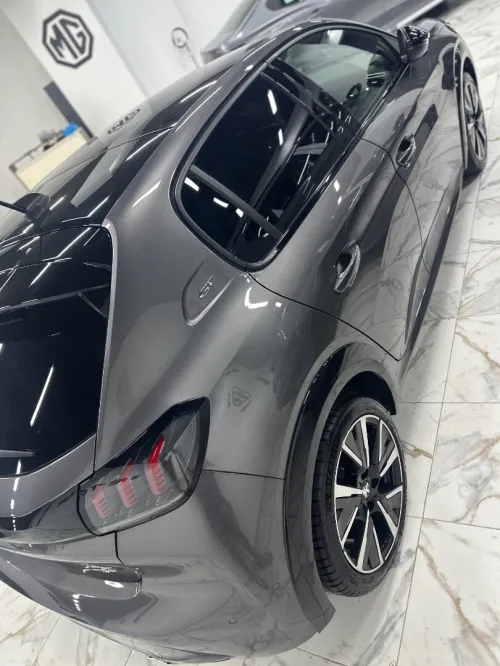 Peugeot 208 2023 GT