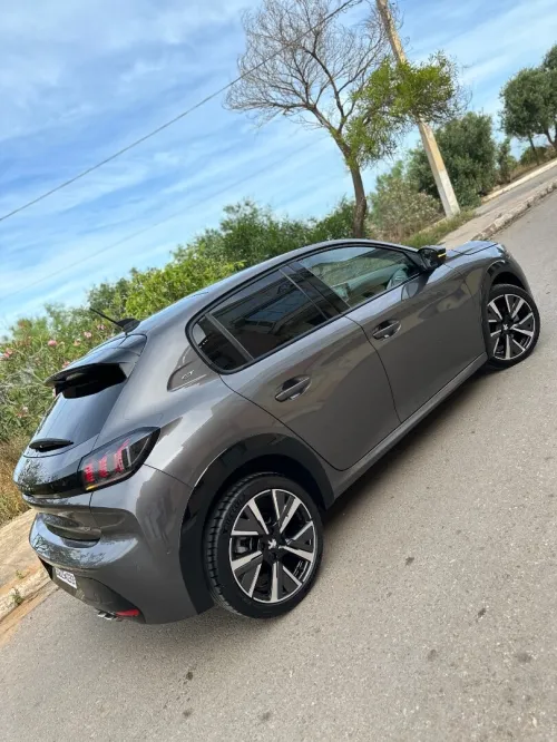 Peugeot 208 2023 GT