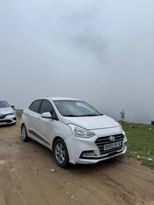 Hyundai Grand i10 Sedan 2018 DZ GLS 
