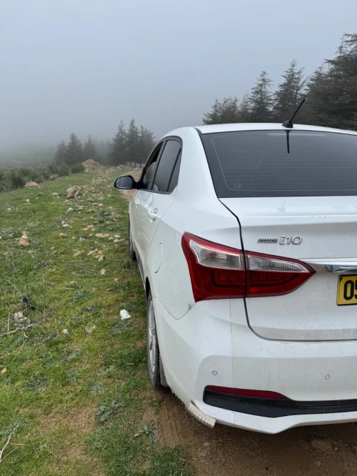 Hyundai Grand i10 Sedan 2018 DZ GLS 