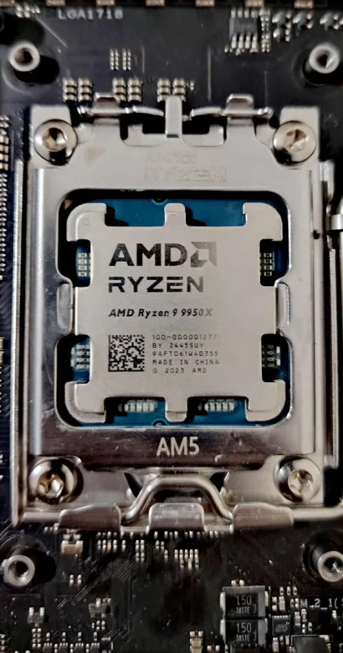 RYZEN 9 9950X 