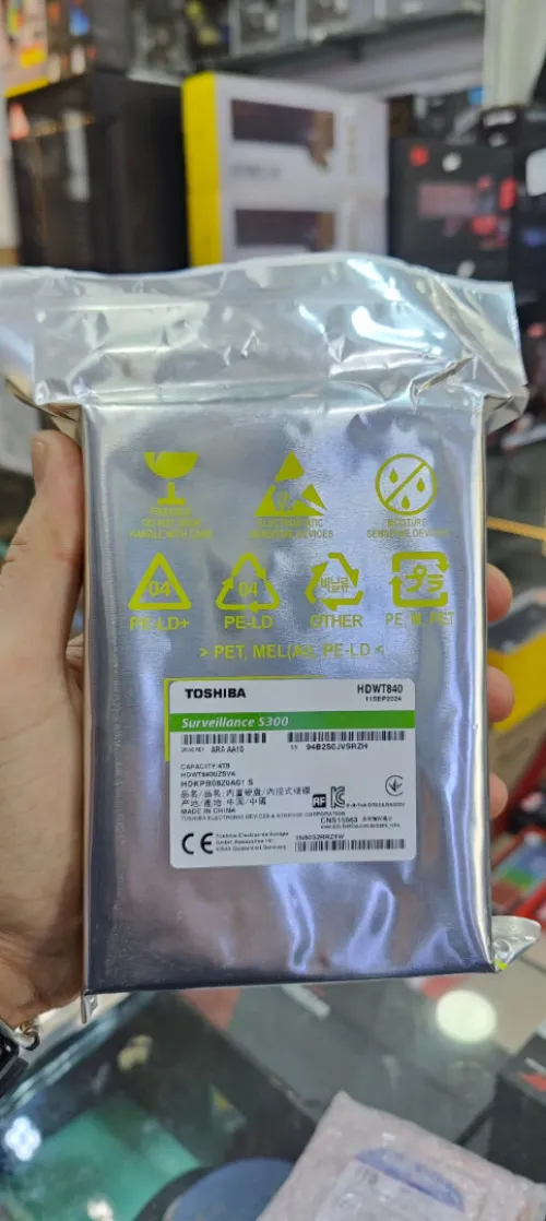 DISQUE DUR HDD TOSHIBA INTERNE S300 4TB 3.5'' HDWT840