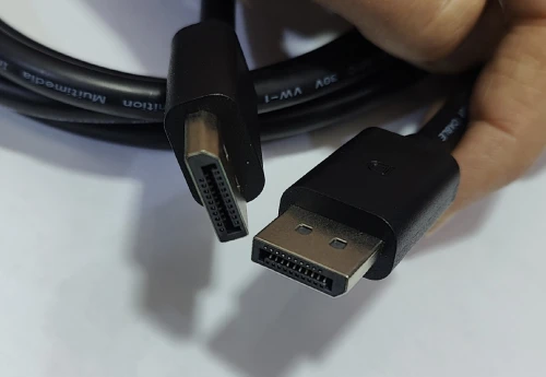Cable display port 1.8 mètre 