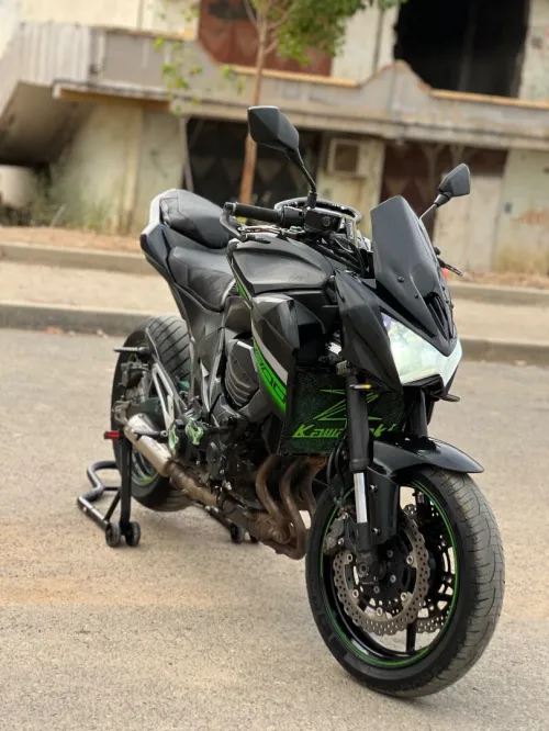 Kawazaki Z800r 2016