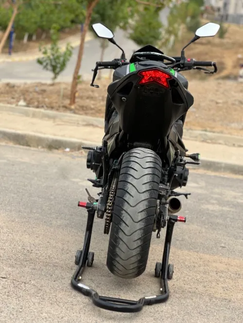 Kawazaki Z800r 2016