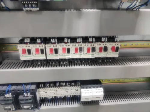 Etude, réalisation, réparation armoires électriques