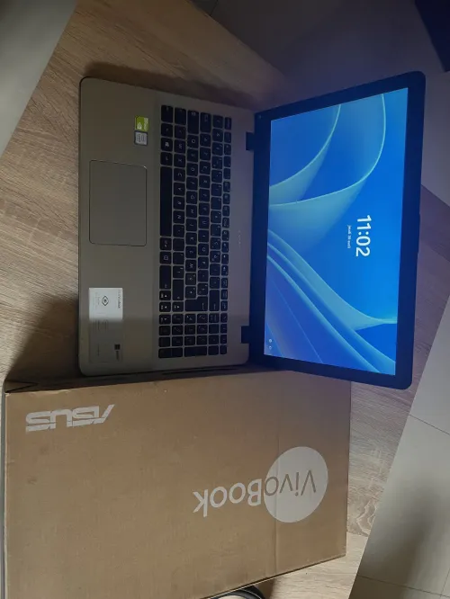 PC ASUS VIVOBOOK I7 8ème génération // GOLD
