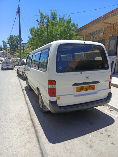 Toyota Hiace 2002