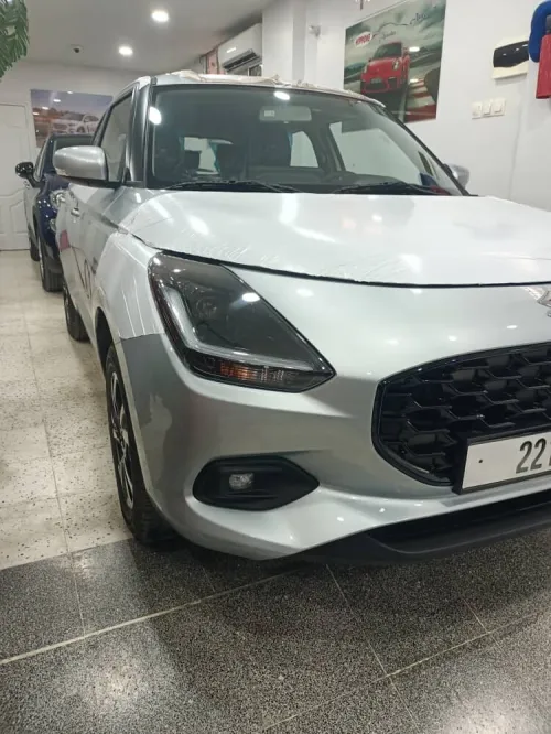 Suzuki Swift GlX 2025 