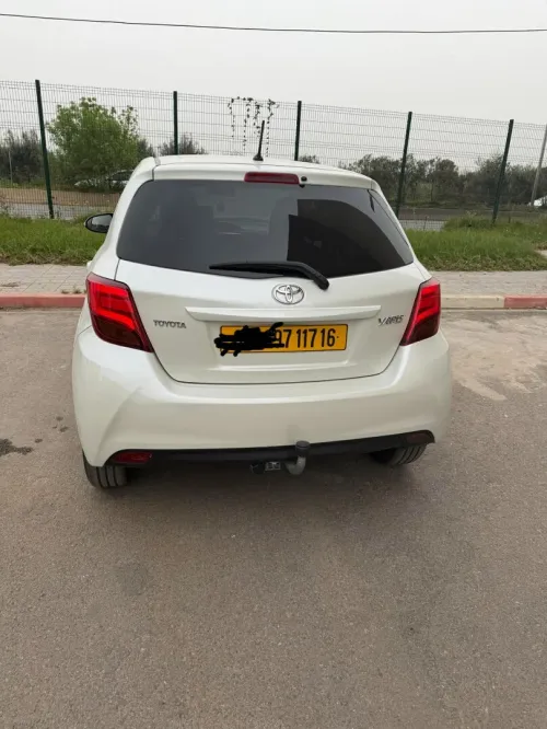 Toyota Yaris 2017 Red Edition