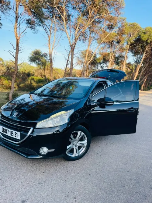 Peugeot 208 2015 Allure