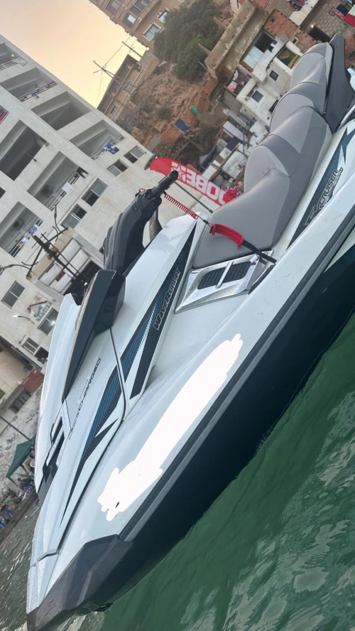 YAMAHA Jet ski SVHO 1800 turbo