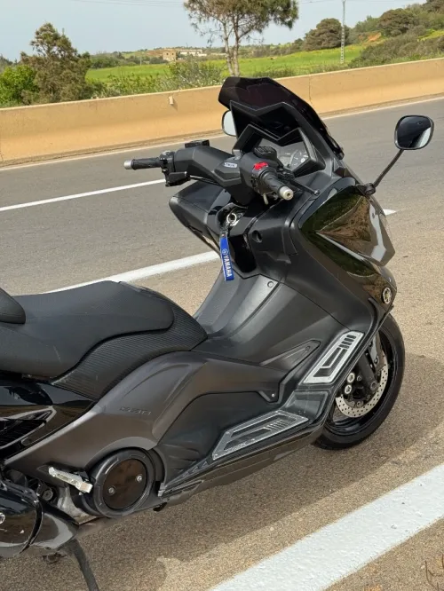 Tmax 530 Tmax 2012