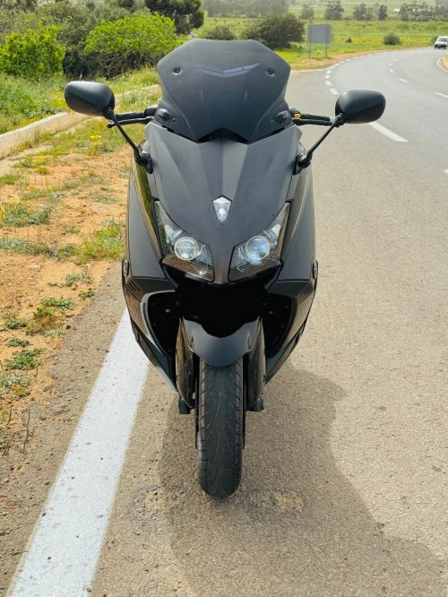 Tmax 530 Tmax 2012