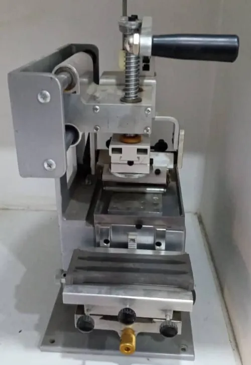 Machine et Encre tampographie et sérigraaphe