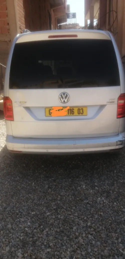 Volkswagen Caddy 2016 Bleumontion