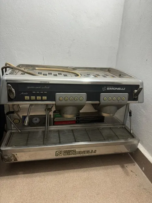 3 Machine à café automatique