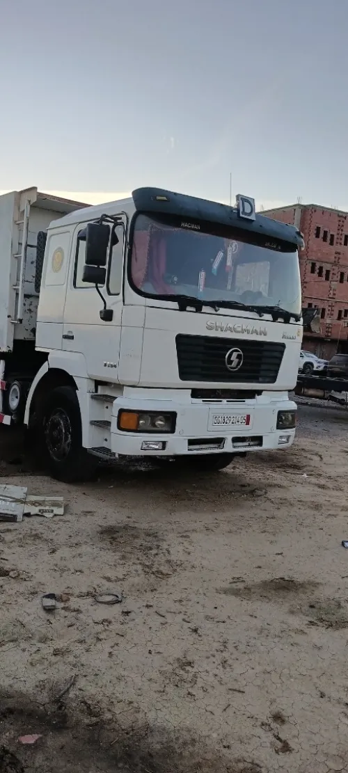 Shacman F2000 à benne 15ton 2014