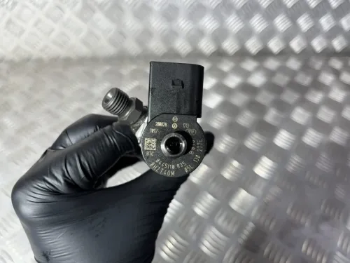 Injecteur et kit embrayage