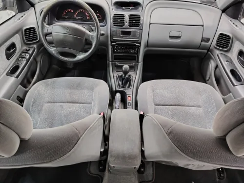 Renault Laguna 1 2001 Laguna 1