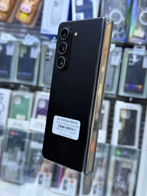 Samsung Samsung Galaxy Z Fold 4 + fold 5