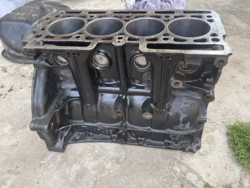 Bloc 1.2 16v STD  vilebrequin 1.2 16v 0.25    bielle plus piston 1.2 16v 0.50  Carter 1.2 16v
