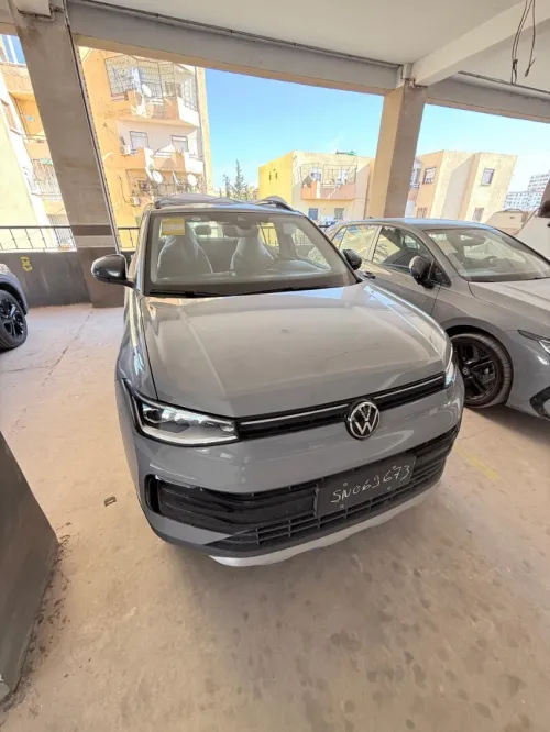 Volkswagen THARU 2025 XR 300 TSI