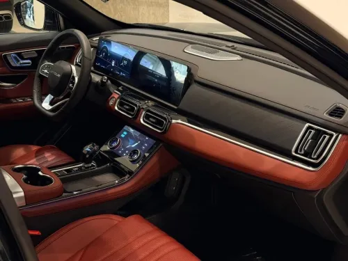 Jetour  X70 PLUS 2025 Luxury Edition 7 places 