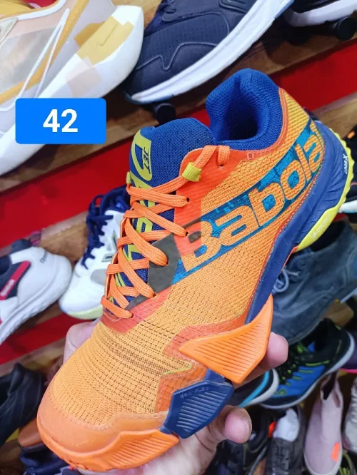 Lot de chaussures