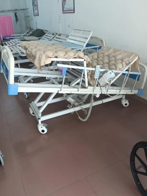 Lit médicalisé d'hôpital électrique et manuel 