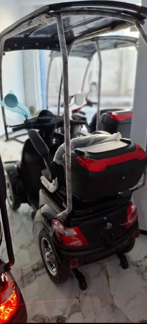 Scooter Moto tricycle électrique 3 roues 4 roues