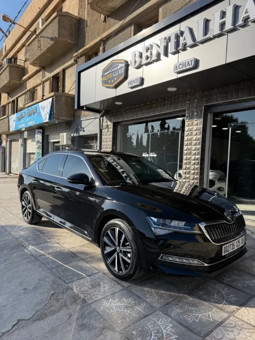 Skoda Superbe 2025 Luxury