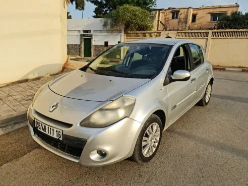 Renault Clio 3 2011 Night and Day