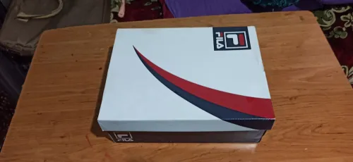 Fila F13