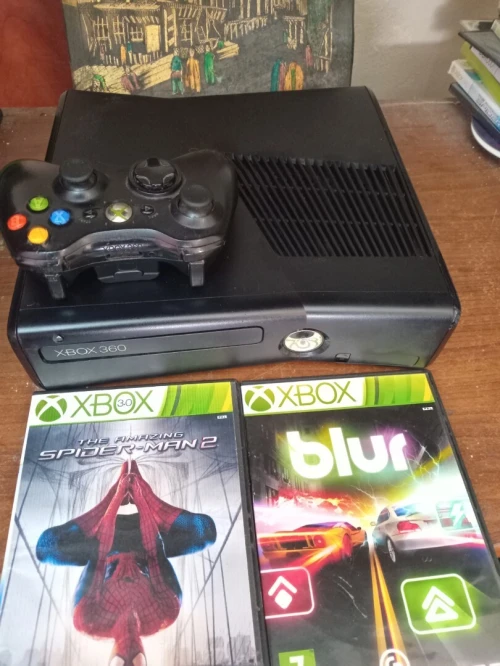 XBOX 360 SLIM 250 giga