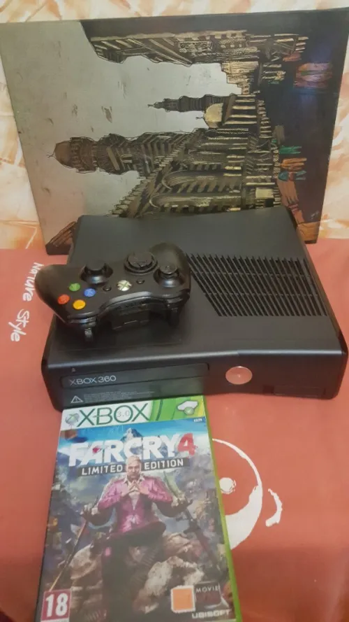 XBOX 360 Slim