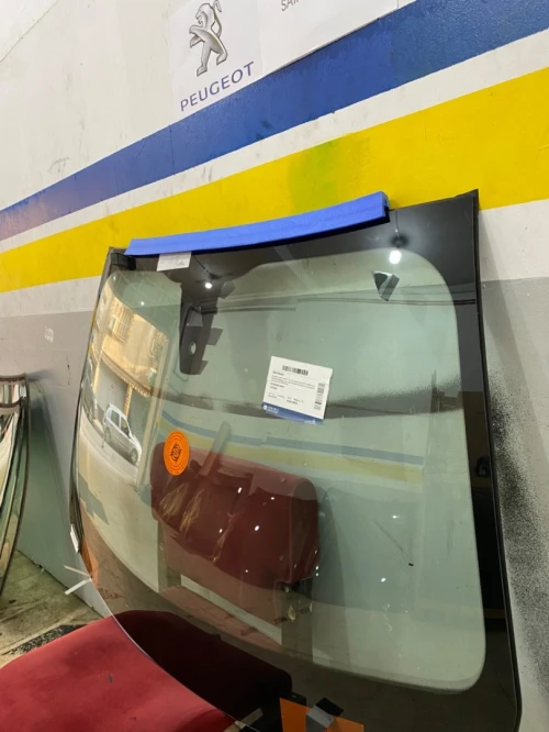 Pare brise Peugeot 2008 - 3008 