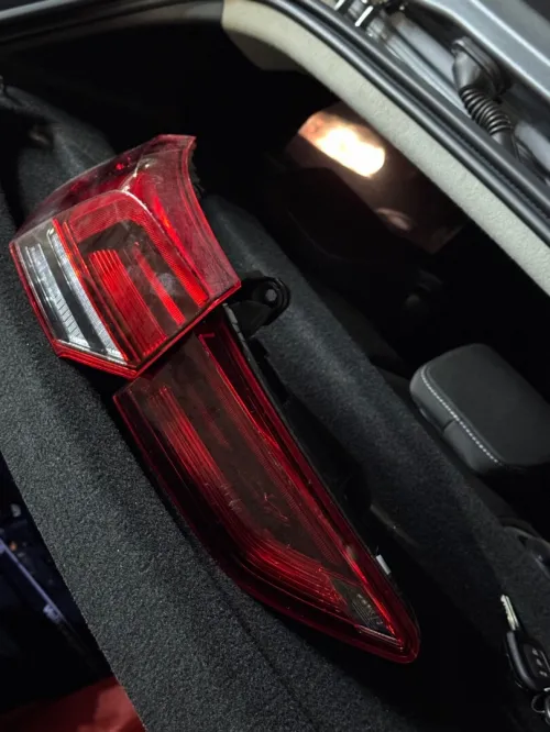 Feu arrière golf 8