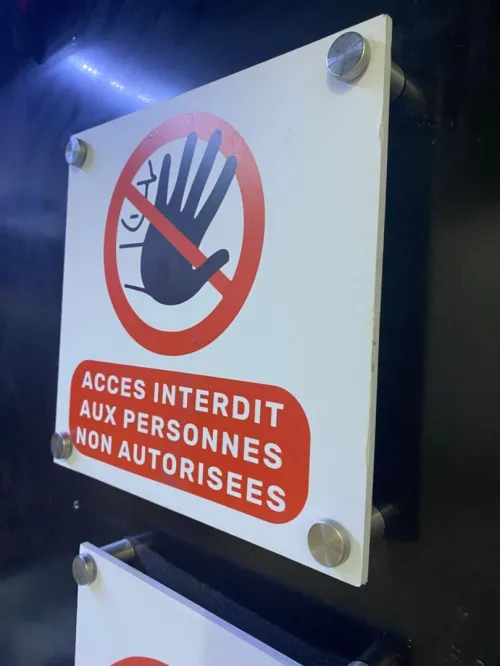 Plaques Et Panneaux Signalétiques
