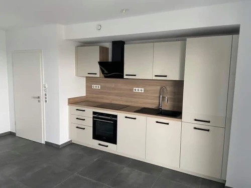 Atelier fabrication cuisine équipée sur mesure placards dressinge 
