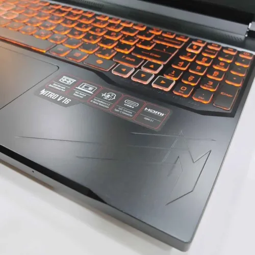 ACER NITRO V16 / 14th AMD RYZEN 7 8845hs / 32GO DDR5 / 512GB SSD / RTX NVIDIA 4060 8go / 16 FHD+ 165Hz